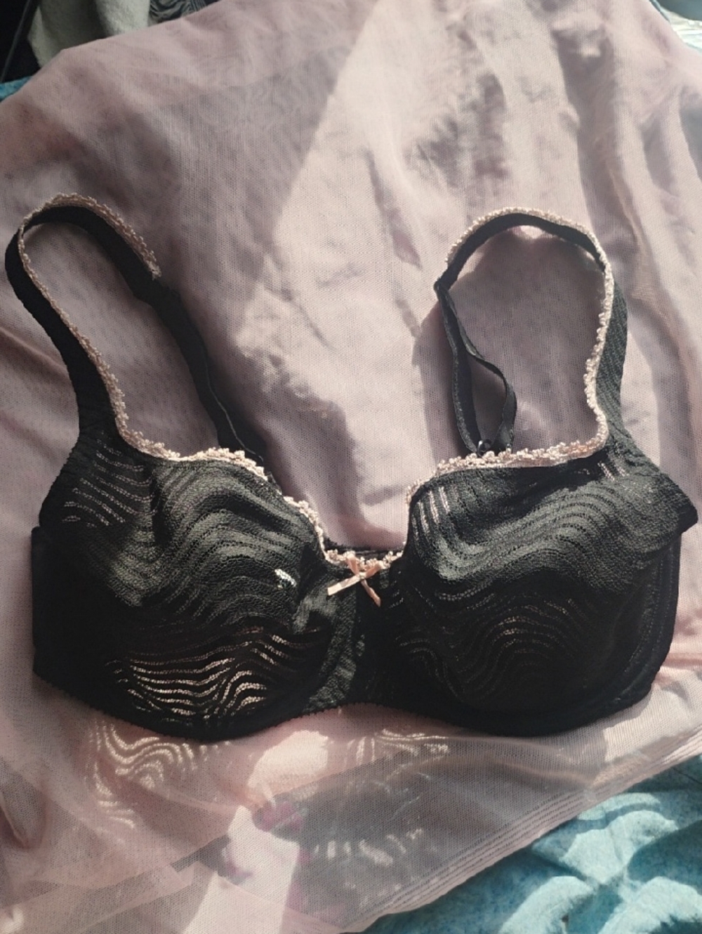 EMPREINTE Black Lace Underwire Bra with Pink Trim Size 34D